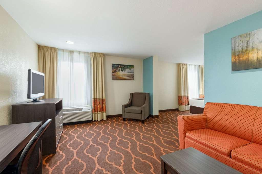 Baymont By Wyndham Grovetown Augusta Hotel Room photo